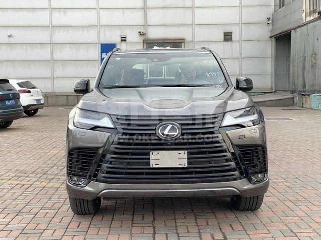 中东版2022款 雷克萨斯LX600 4座 VIP KURO 黑曜版