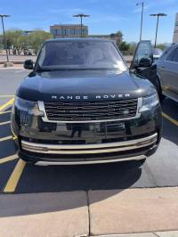 2023款 路虎揽胜行政3.0汽油 3.0T P400 汽油 SE 标轴