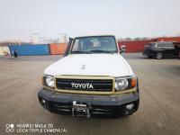 2023款 丰田酷路泽LC76 4.0L LC76 汽油 铝轮 无绞盘