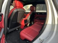 保时捷卡宴(凯宴)