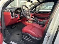 保时捷卡宴(凯宴)