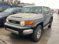 2022款 丰田FJ酷路泽 4.0L GX-R 两气 蠕行 大屏 气泵