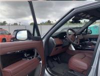 路虎揽胜行政3.0汽油