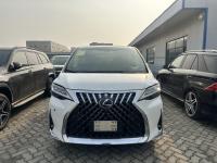 2023款 雷克萨斯LM300h 2.5L 七座 中国台湾版