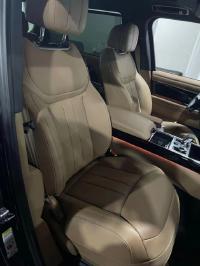 路虎揽胜行政4.4汽油