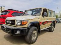 2023款 丰田酷路泽LC76 4.0L LC76 汽油 铝轮 无绞盘