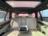 路虎揽胜行政4.4汽油