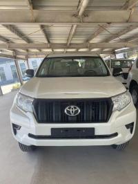 2022款 丰田霸道2700 2.7L TX 铁轮 外挂 天窗 丐版