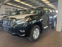 2023款 丰田霸道2800 2.8T 柴油 九气 底挂 天窗