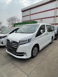 2023款 丰田格兰维亚 2.8T 柴油 Premium高级版