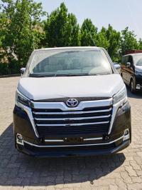 2023款 丰田格兰维亚 2.8T 柴油 Premium高级版