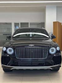 2023款 宾利添越 4.0T V8 长轴距版