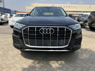 2023款 奥迪Q7 2.0T 标准型 联系方式：15522748577 （同微信）可视频验车 大商无欺 无隐藏消费