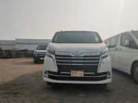 2023款 丰田格兰维亚 2.8T 柴油 Premium高级版