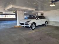 2023款 保时捷卡宴 3.0T 豪华包