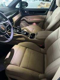 保时捷卡宴(凯宴)