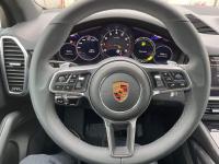 保时捷卡宴(凯宴)