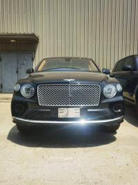 2023款 宾利添越 4.0T 五座