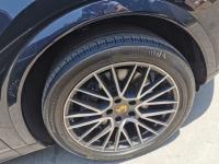 保时捷卡宴(凯宴)