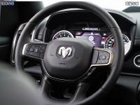 22款 5.7L 运动版方向盘