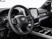 22款 5.7L 叛逆者全图