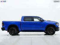 22款 5.7L 叛逆者正侧