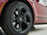 22款 4.0T S前轮胎