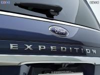 22款 3.5T 四驱 长轴 铂金版实车照片