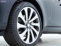 23款 3.0T P400 汽油 SE 标轴前轮胎